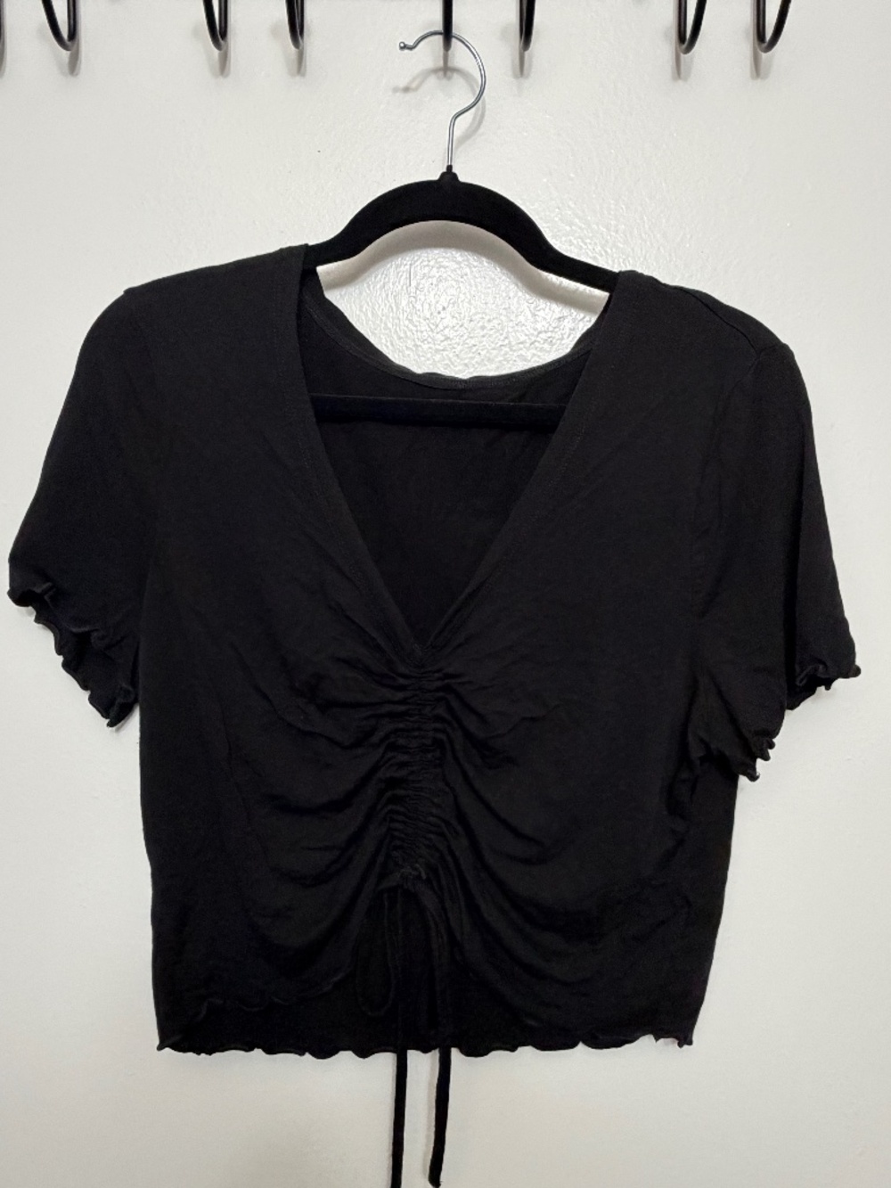 Verdusa Women's Ruched Drawstring Front V Neck Crop Tee Top - Size XL